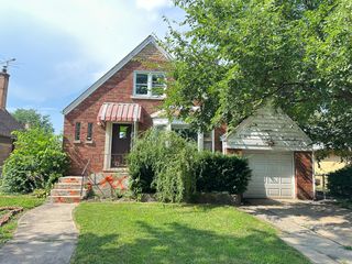 1717 Mannheim Road, Des Plaines, IL 60018