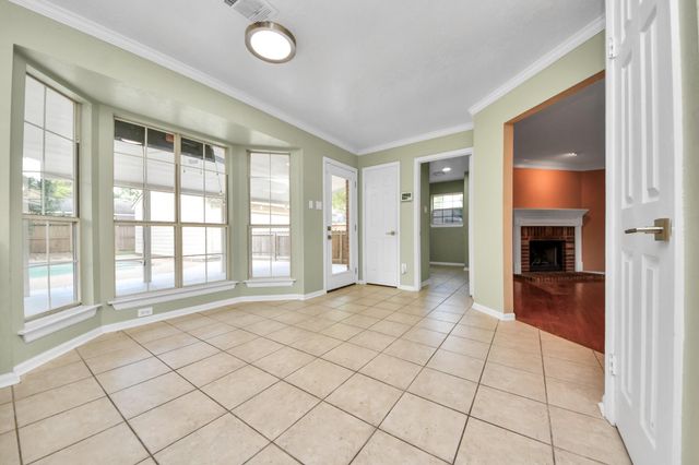 7807 Leaf Point Court, Houston, TX 77095