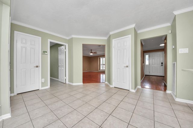 7807 Leaf Point Court, Houston, TX 77095
