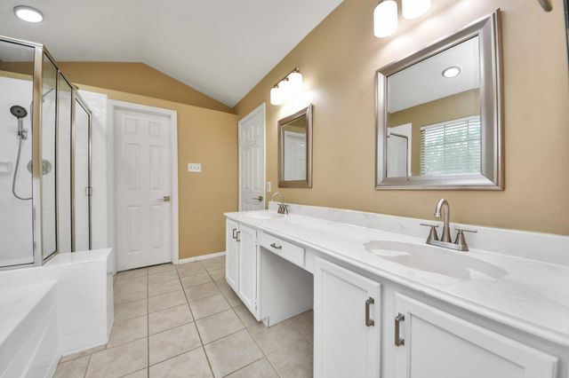 7807 Leaf Point Court, Houston, TX 77095