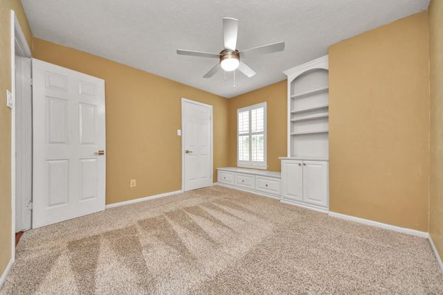 7807 Leaf Point Court, Houston, TX 77095