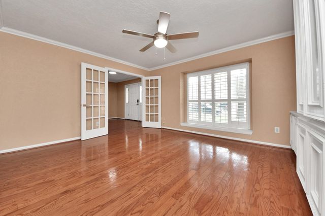 7807 Leaf Point Court, Houston, TX 77095