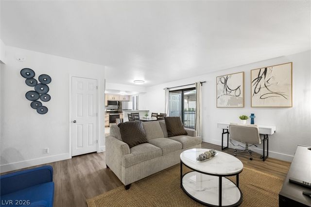 5404 River Glen Drive 353, Las Vegas, NV 89103