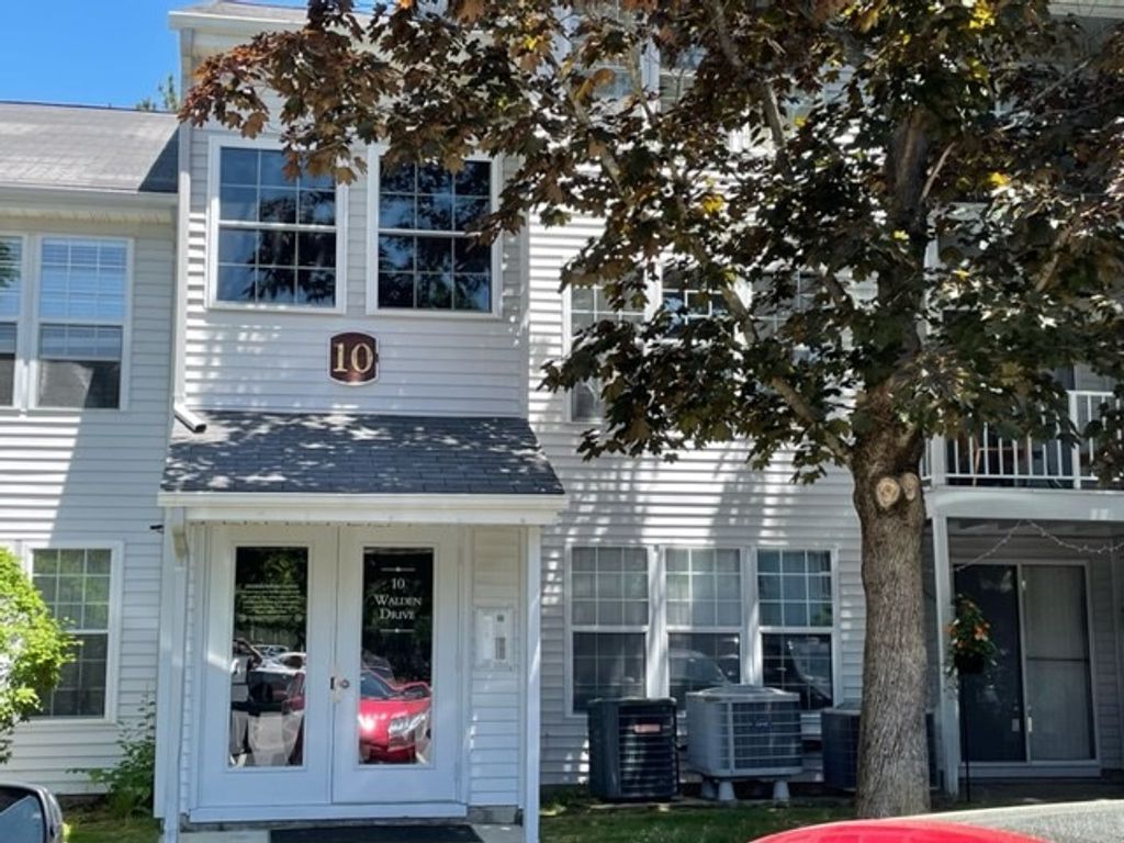 10 Walden Drive 7, Natick, MA 01760