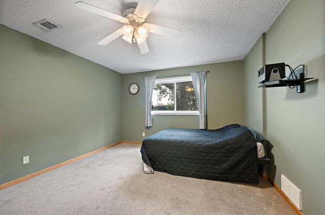 5485 Bunker Lake Boulevard NW, Ramsey, MN 55303