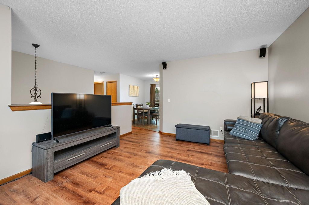 5485 Bunker Lake Boulevard NW, Ramsey, MN 55303 — photo 4