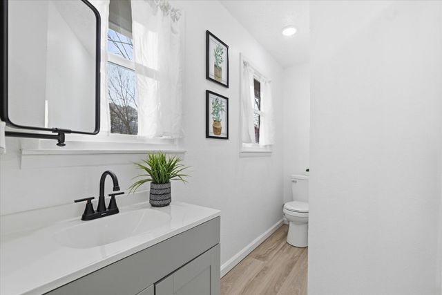 508 N Broad Avenue, Mansfield, MO 65704