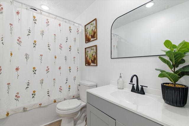 508 N Broad Avenue, Mansfield, MO 65704