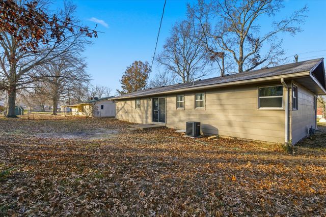 508 N Broad Avenue, Mansfield, MO 65704