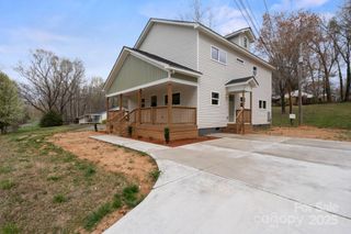 902 N Mountain Street, Cherryville, NC 28021