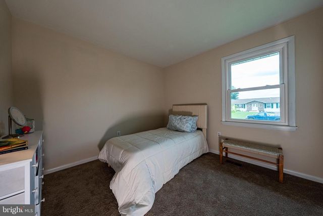 1005 CAREN DR, Sykesville, MD 21784