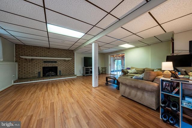 1005 CAREN DR, Sykesville, MD 21784