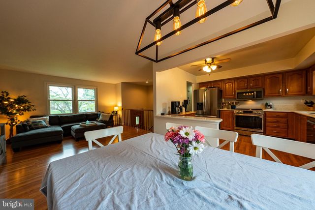 1005 CAREN DR, Sykesville, MD 21784