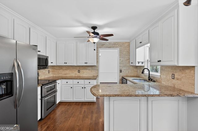 449 Coolsprings Cove, Woodstock, GA 30188