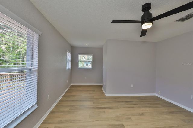 6145 1ST AVENUE N, St Petersburg, FL 33710