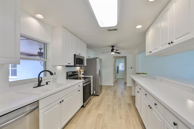 6145 1ST AVENUE N, St Petersburg, FL 33710