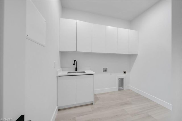 1003 Embers PKWY W, Cape Coral, FL 33993