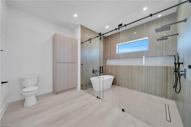 1003 Embers PKWY W, Cape Coral, FL 33993