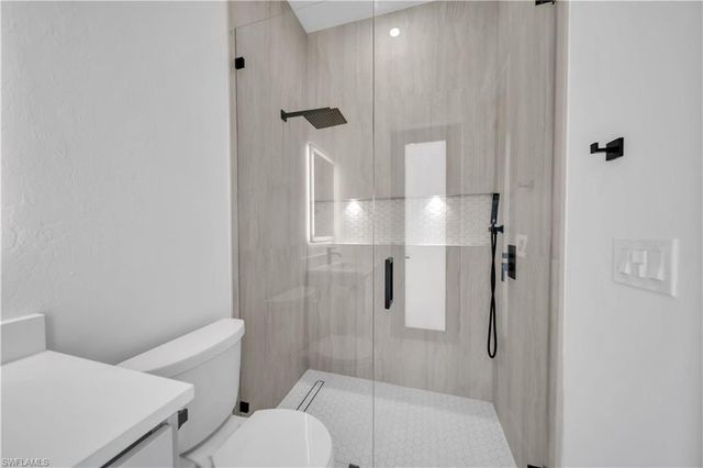 1003 Embers PKWY W, Cape Coral, FL 33993