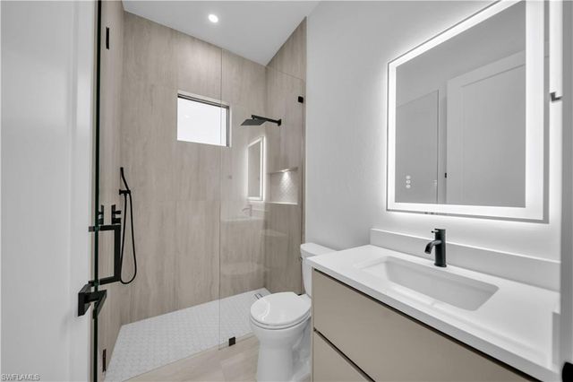 1003 Embers PKWY W, Cape Coral, FL 33993