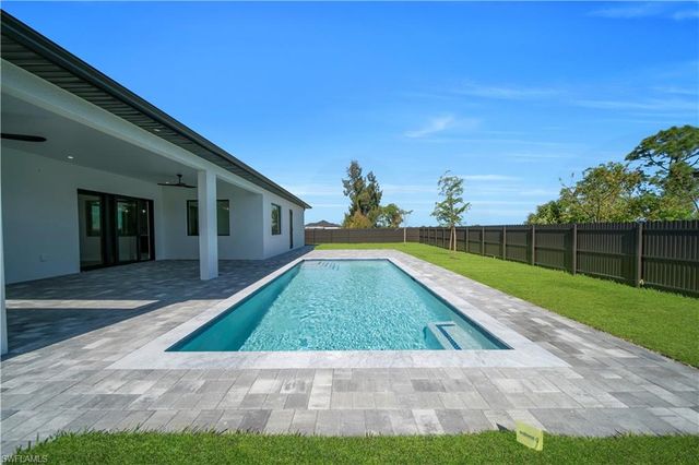 1003 Embers PKWY W, Cape Coral, FL 33993