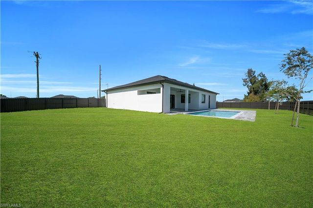 1003 Embers PKWY W, Cape Coral, FL 33993