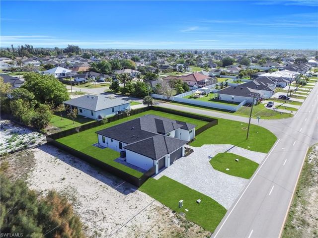 1003 Embers PKWY W, Cape Coral, FL 33993