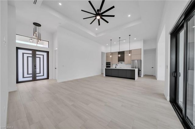 1003 Embers PKWY W, Cape Coral, FL 33993