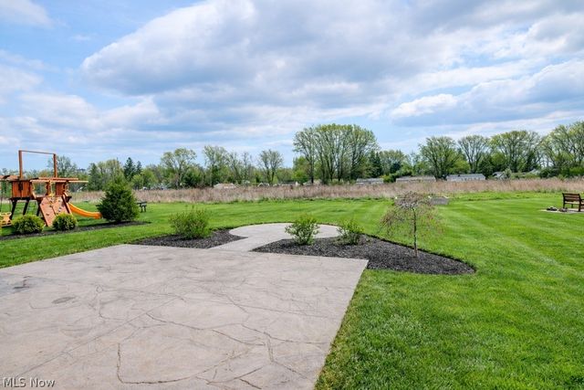 8349 Bedaos Drive, Mentor, OH 44060