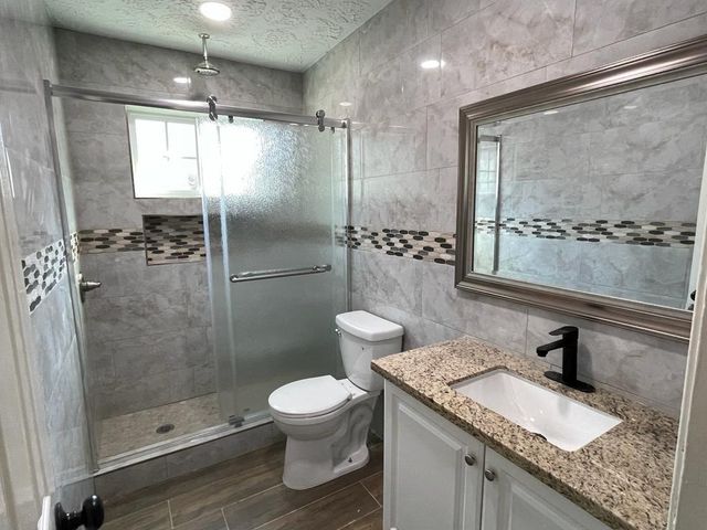 16910 Quail Glen Drive, Missouri City, TX 77489