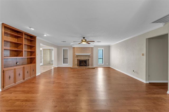217 Corder LN, Burnet, TX 78611