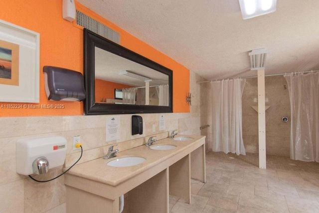 325 Calusa St lot 78, Key Largo, FL 33037