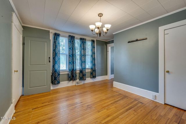905 Kentucky Avenue, Bristol, TN 37620