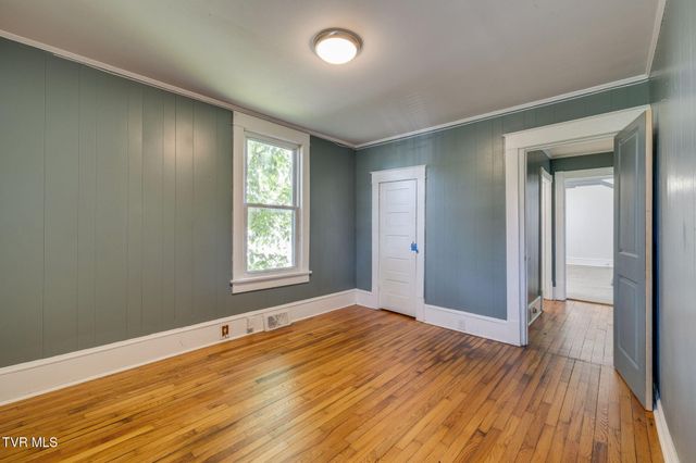 905 Kentucky Avenue, Bristol, TN 37620