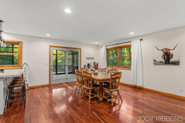 3215 Buchanan Street, Marne, MI 49435