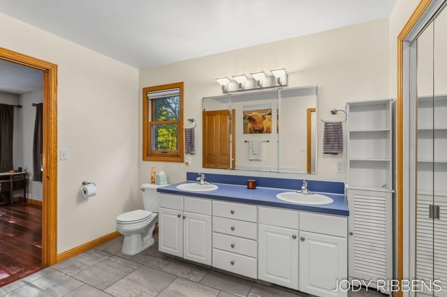 3215 Buchanan Street, Marne, MI 49435