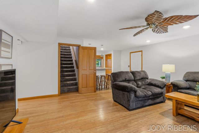 3215 Buchanan Street, Marne, MI 49435