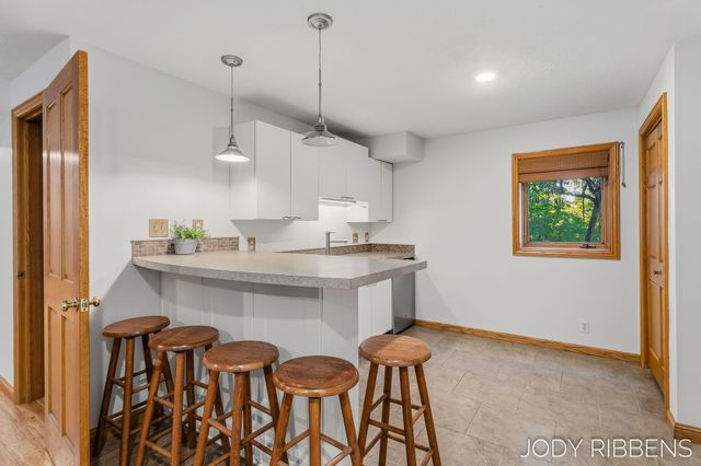 3215 Buchanan Street, Marne, MI 49435