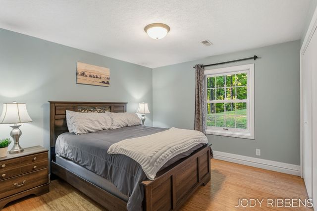 3215 Buchanan Street, Marne, MI 49435