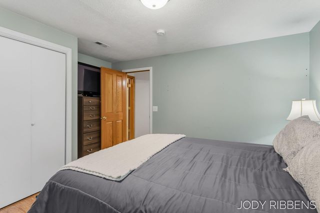 3215 Buchanan Street, Marne, MI 49435