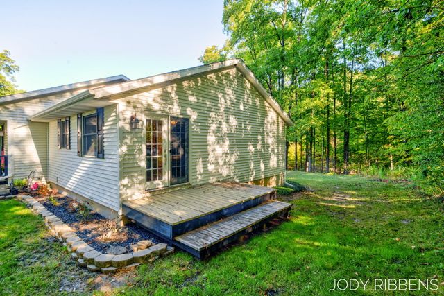 3215 Buchanan Street, Marne, MI 49435