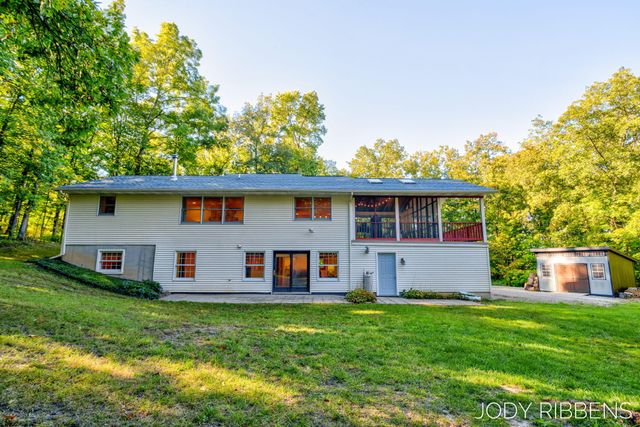 3215 Buchanan Street, Marne, MI 49435