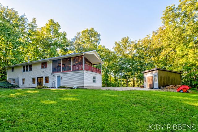 3215 Buchanan Street, Marne, MI 49435