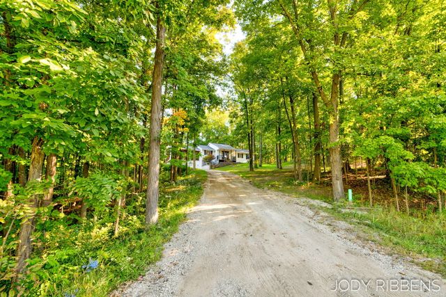 3215 Buchanan Street, Marne, MI 49435
