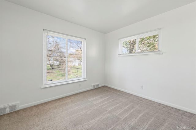 23435 Vance Avenue, Hazel Park, MI 48030