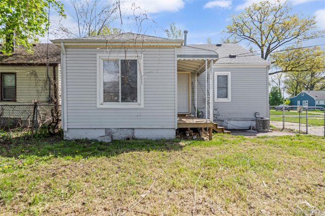 23435 Vance Avenue, Hazel Park, MI 48030