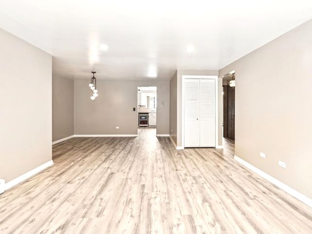 7202 W Wrightwood Avenue 2S, Elmwood Park, IL 60707