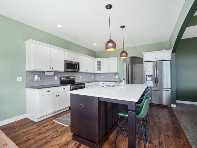 3077 Leon Cove, Fort Wayne, IN 46845