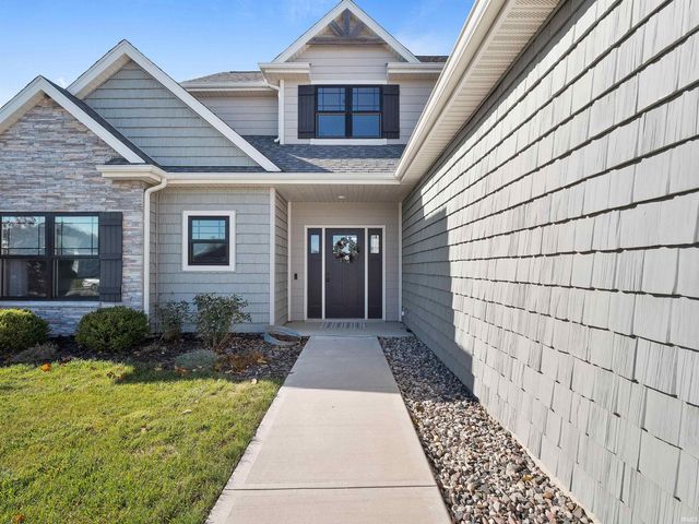 3077 Leon Cove, Fort Wayne, IN 46845