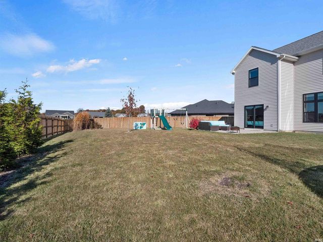 3077 Leon Cove, Fort Wayne, IN 46845